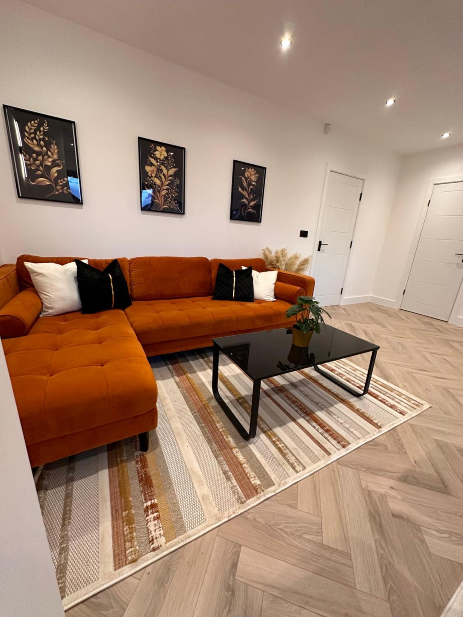 R5 - Luxury Private Ensuite Self-Contained Room - Newly Renovated 黑尔斯欧文 外观 照片